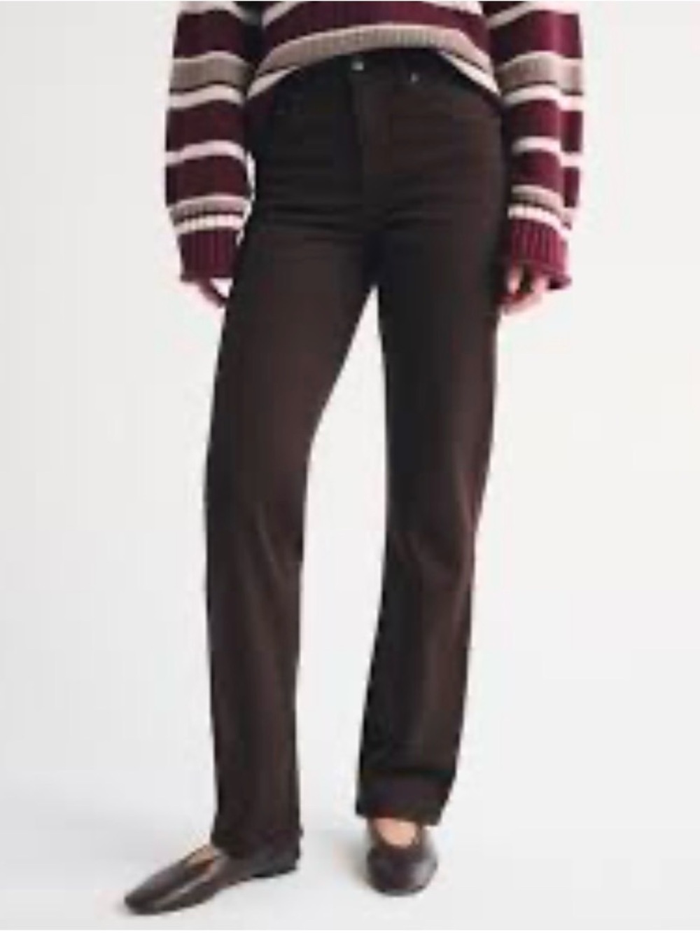 Abercrombie and Fitch DaBrown high rise 90’s straight jeans size 2 NWT